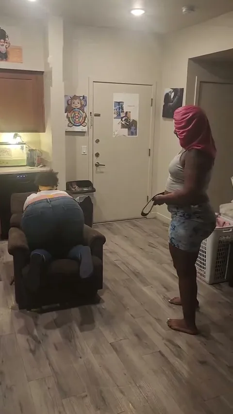 Chick gets the belt for not doing dishes still 5