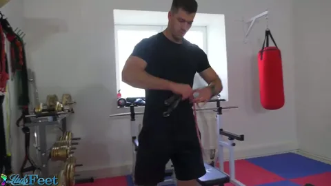 Dorian Barefoot Workout still 1