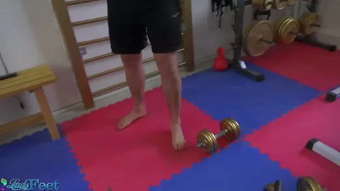 Dorian Barefoot Workout still 2