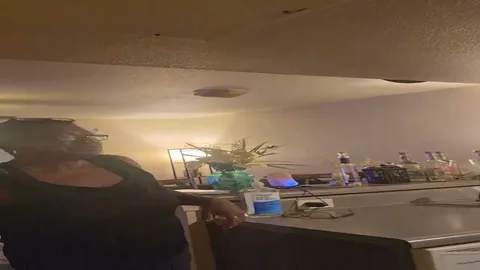 Granny gets her pussy spanked still 3