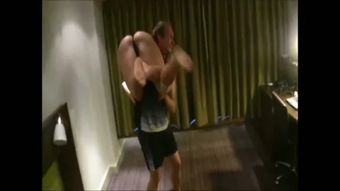 LIFT & CARRY still 5