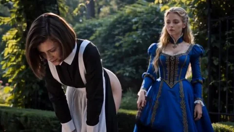 Manor Punishment FF still 3