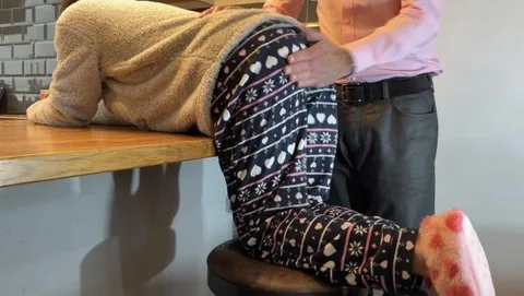 Punished at Breakfast – Kinia had been a handful all morning and the inevitable spanking followed. Kneeling on a bar stool her bottom is bared as she still 1