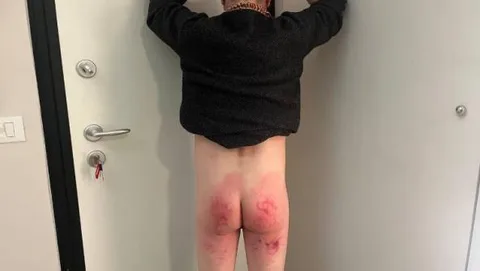 Spanker Emmas bad boysclub Greg caught smoking and punished, video in italian language no subtitles. Video in italiano still 2