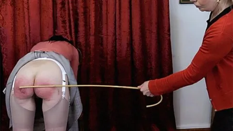 The Art Teacher 4 still 1