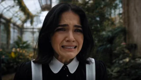 The Maid Hidden in the Orangery The Manor (Episode 2) still 4